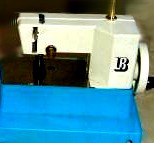 Little Betty Toy Sewing Machine, Vintage Small Sewing Machine in Box, Blue  Metal Little Betty -  Sweden