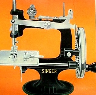 1950s Singer Sewhandy Beige Crinkle Finish Model No. 20 Child's